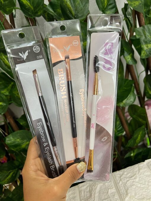 Brocha de cejas semiprofesional